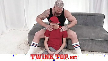 Super fit jock teen boy dominates his coach’s daddy hole-TWINKTOP.NET